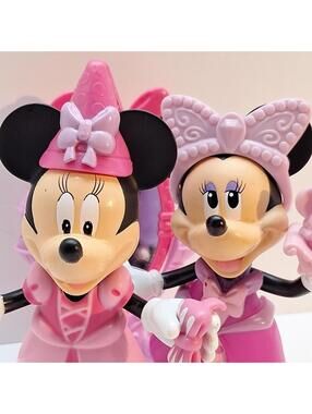 Minnie Mouse Dress Up Doll Disney Bow-tique Snap N Style Figure & Accessories